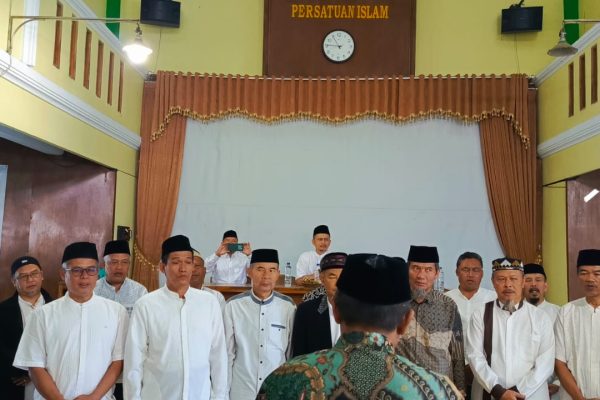 PD PERSIS GARUT ADAKAN PELANTIKAN PENGURUS H2QM DAERAH GARUT